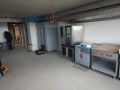 Der Einbau der Gro&szlig;k&uuml;che beginnt.